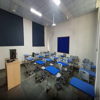 Top Schools in Ghaziabad - Smart Classroom